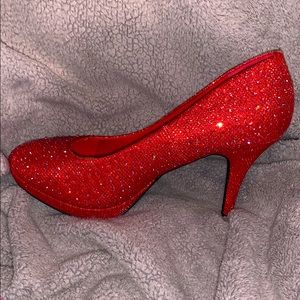 COPY - Sparkly red heels